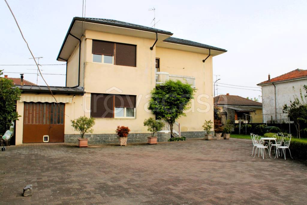 Villa in vendita a Costanzana via Camillo Benso di Cavour, 1