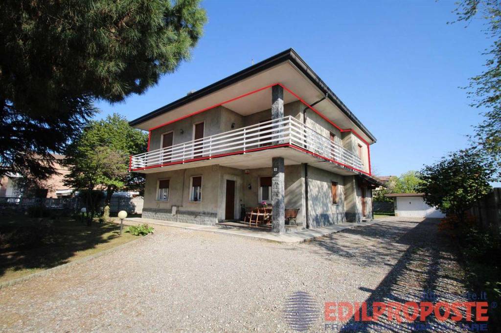 Appartamento in vendita a Lazzate via Monte Rosa