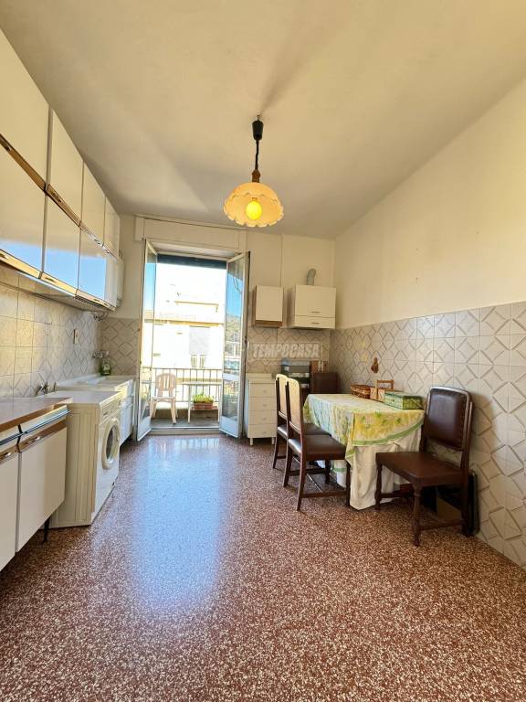 Appartamento in vendita a Genova via Walter Fillak 44