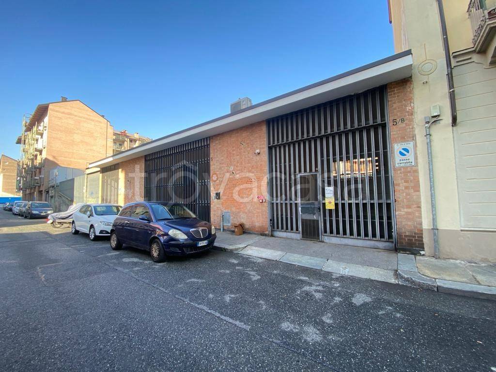 Garage in vendita a Torino via Parma, 5/b