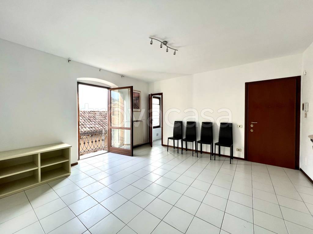 Appartamento in vendita a Gazzaniga via Dante Alighieri
