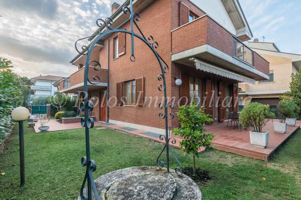 Villa in vendita a Porto San Giorgio via Italo Svevo