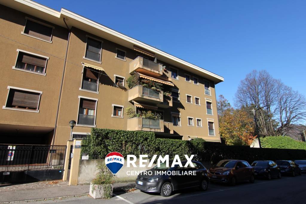 Appartamento in vendita a Varese via Isonzo