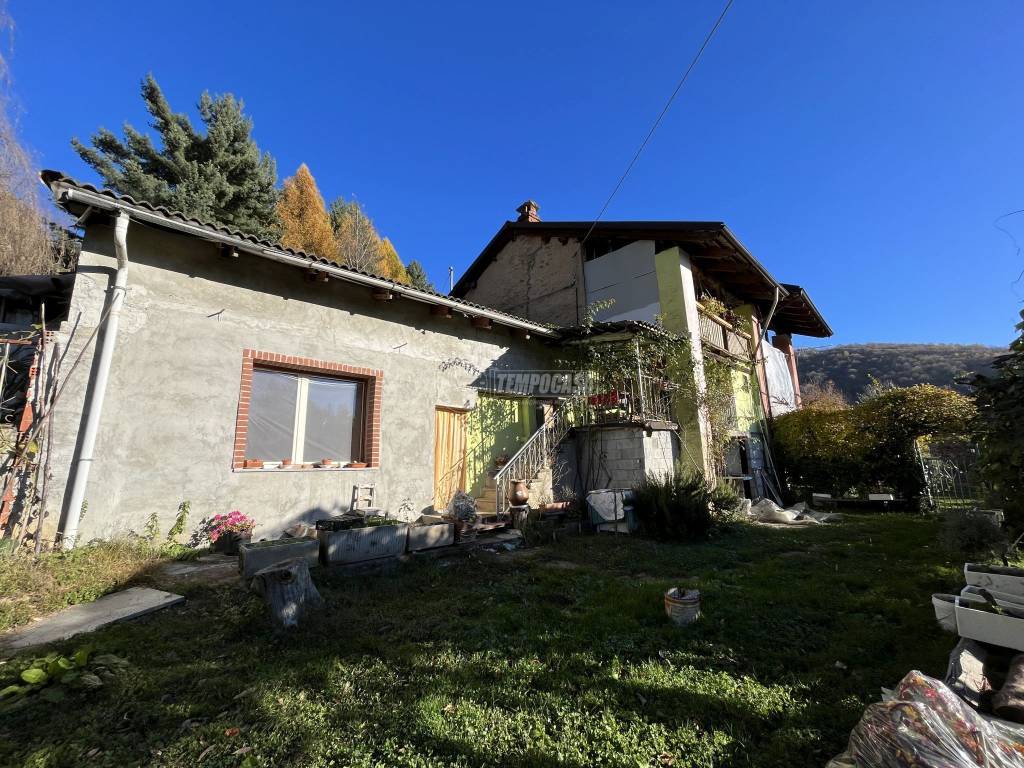 Casa Indipendente in vendita a Cintano via Alpi 50