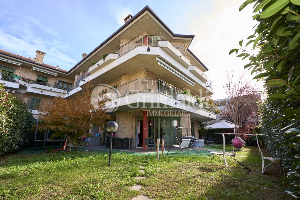 Appartamento in vendita a Desio via Guglielmo Marconi, 4