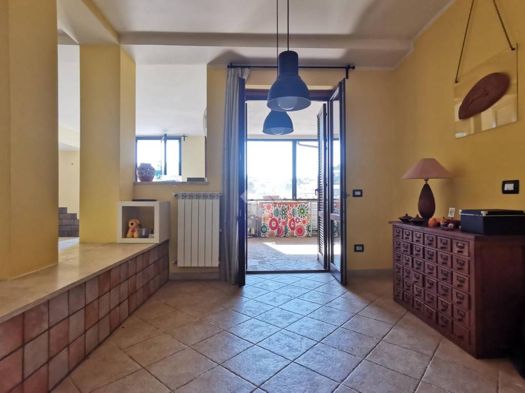 Appartamento in vendita a Vitorchiano via de la quercia, 5