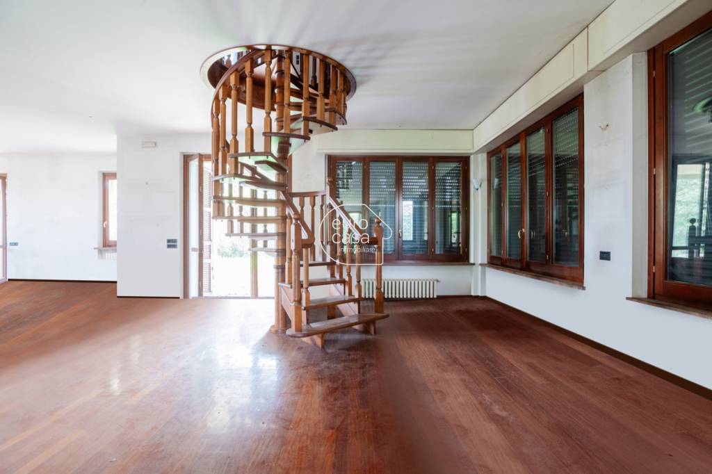 Villa Bifamiliare in vendita a Cassano d'Adda via Salvo d'Acquisto, 46