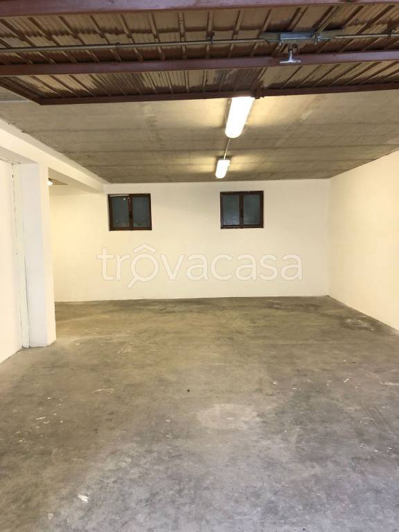 Garage in vendita a Cernusco sul Naviglio via Michelangelo Buonarroti, 38