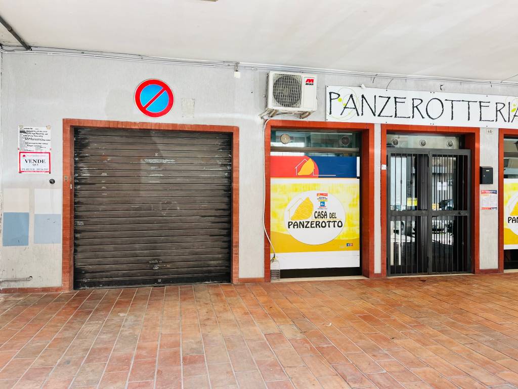 Posto Auto in vendita a Taranto viale Trentino, 46