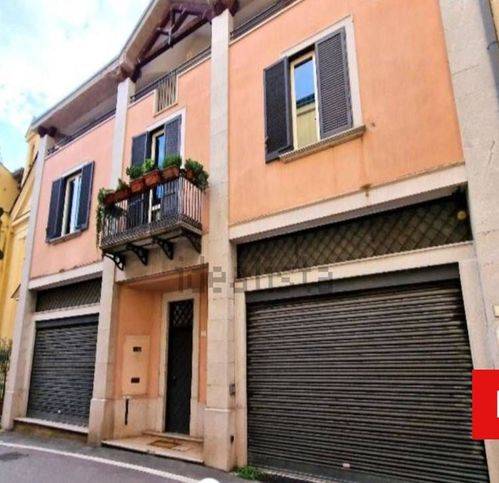 Appartamento in vendita a Caserta via San Pietro 5