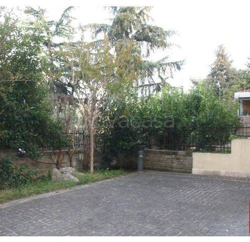Villa in vendita a Caserta via Maria Sofia Di Baviera