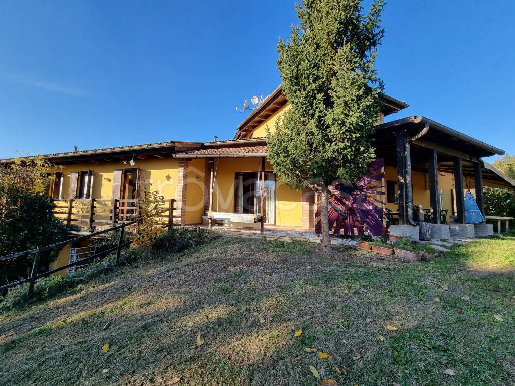 Villa in vendita a Monte San Pietro via San Lorenzo, 20
