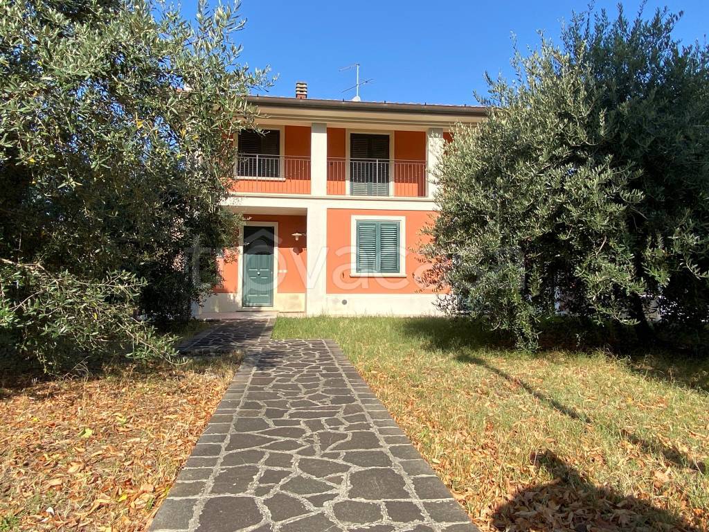 Villa in vendita a Morciano di Romagna via 25 Luglio, 72