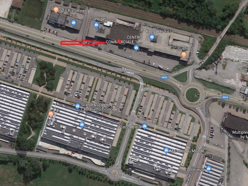 Negozio in in vendita da privato a Castelletto sopra Ticino strada Statale del Sempione