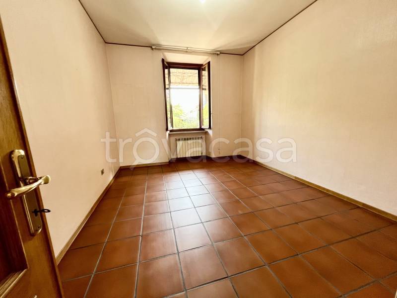 Appartamento in vendita a Roma via Antonio da Gaeta