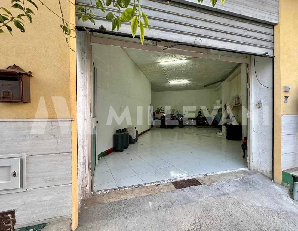 Garage in vendita a Pozzallo via Giuseppe Verdi, 3