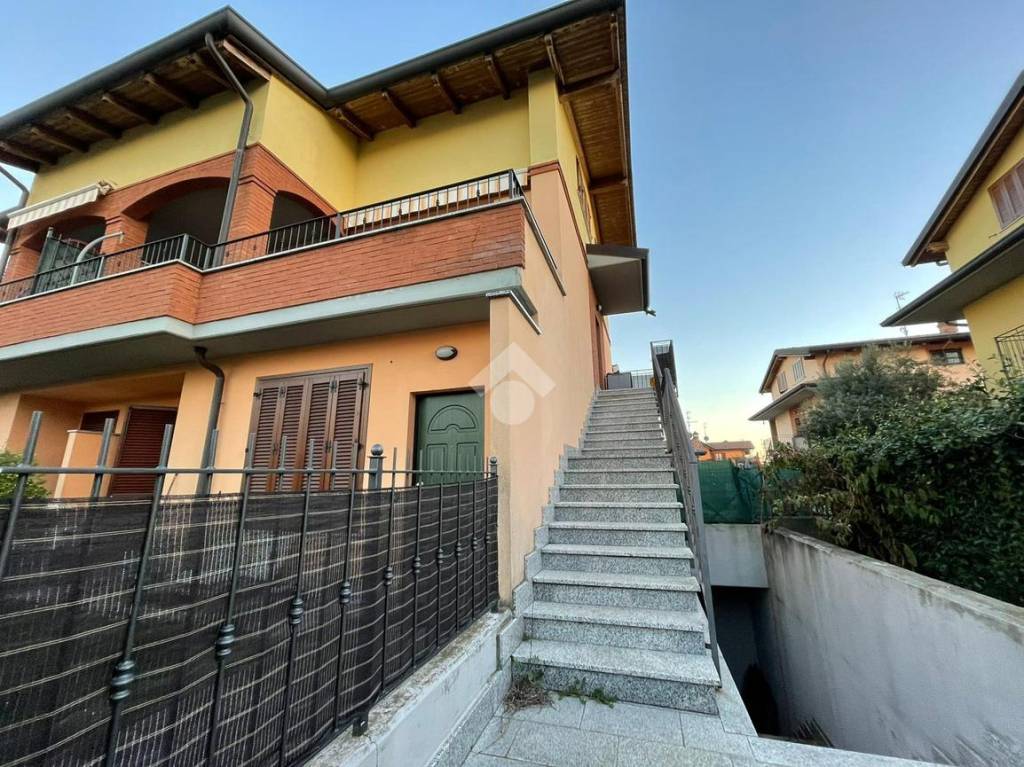 Appartamento in vendita a Urgnano via Padre Giupponi, 30