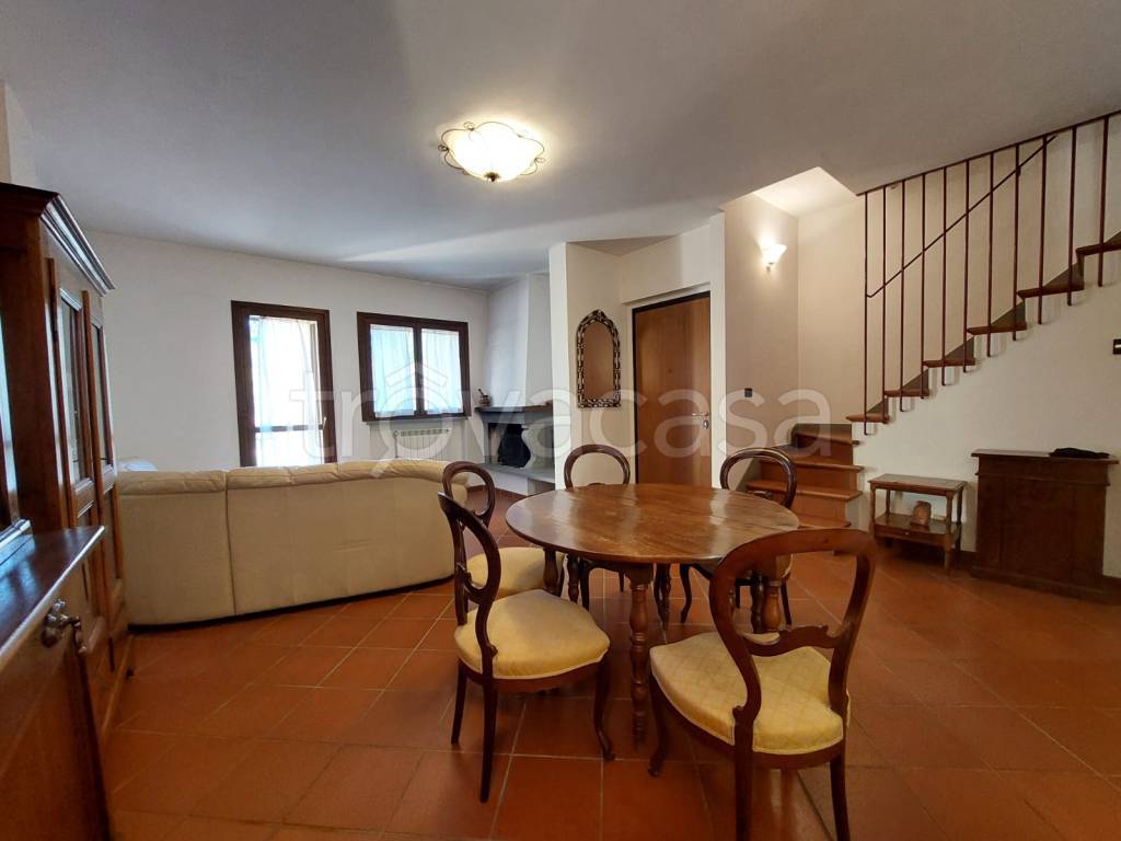 Appartamento in vendita a Bagno a Ripoli via Pian di Grassina, 293