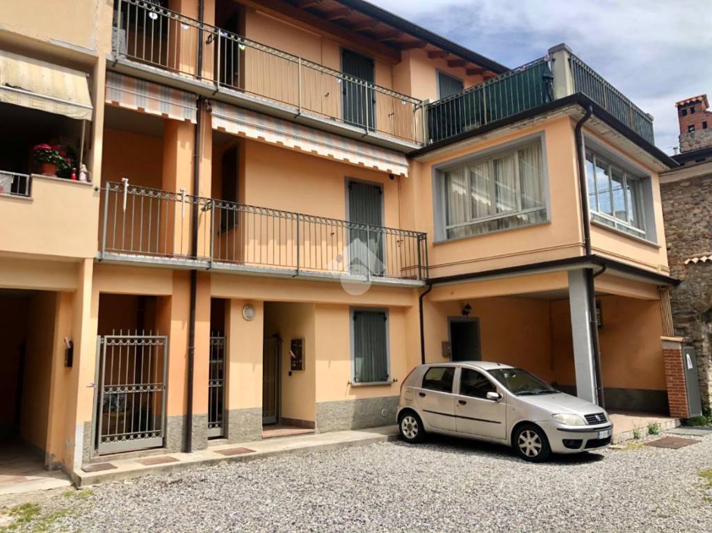 Appartamento in vendita a Terno d'Isola via Trento, 9