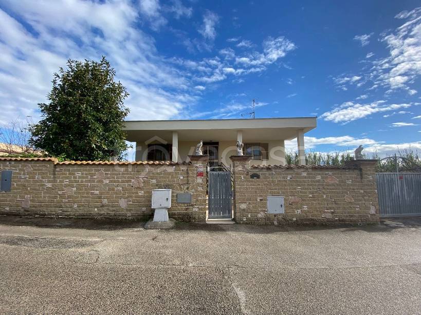 Villa in vendita a Nettuno via Varco Sabino