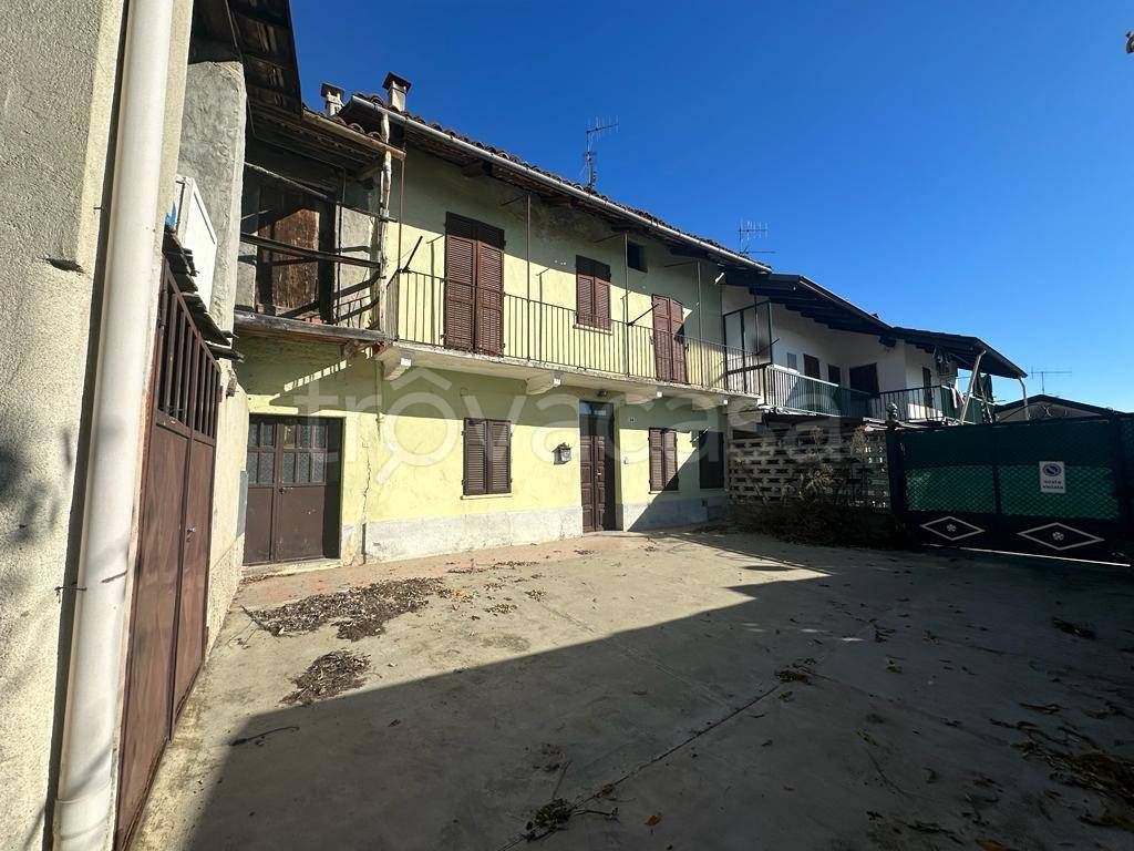 Casa Indipendente in vendita a Baldissero d'Alba via 25 Aprile