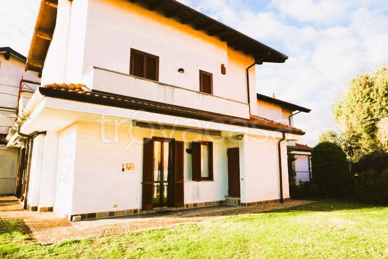 Villa in vendita a Gerenzano via Rovello, 42