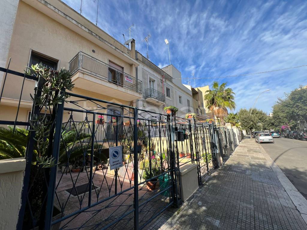 Appartamento in vendita a Lecce via Lequile, 85