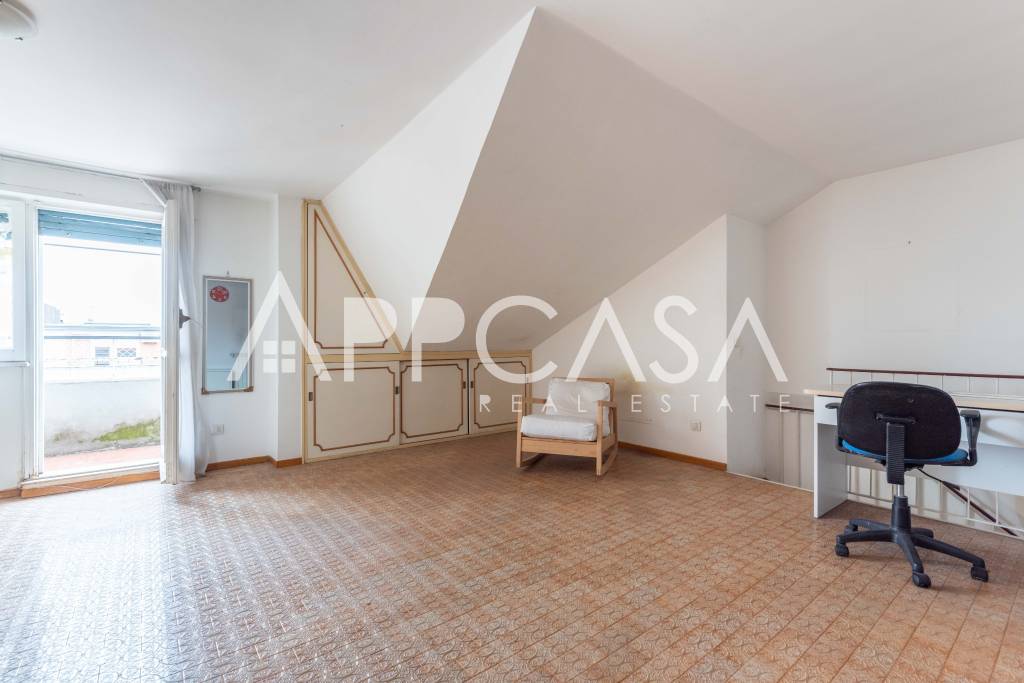 Appartamento in vendita a Roma via dei Monti Tiburtini, 558