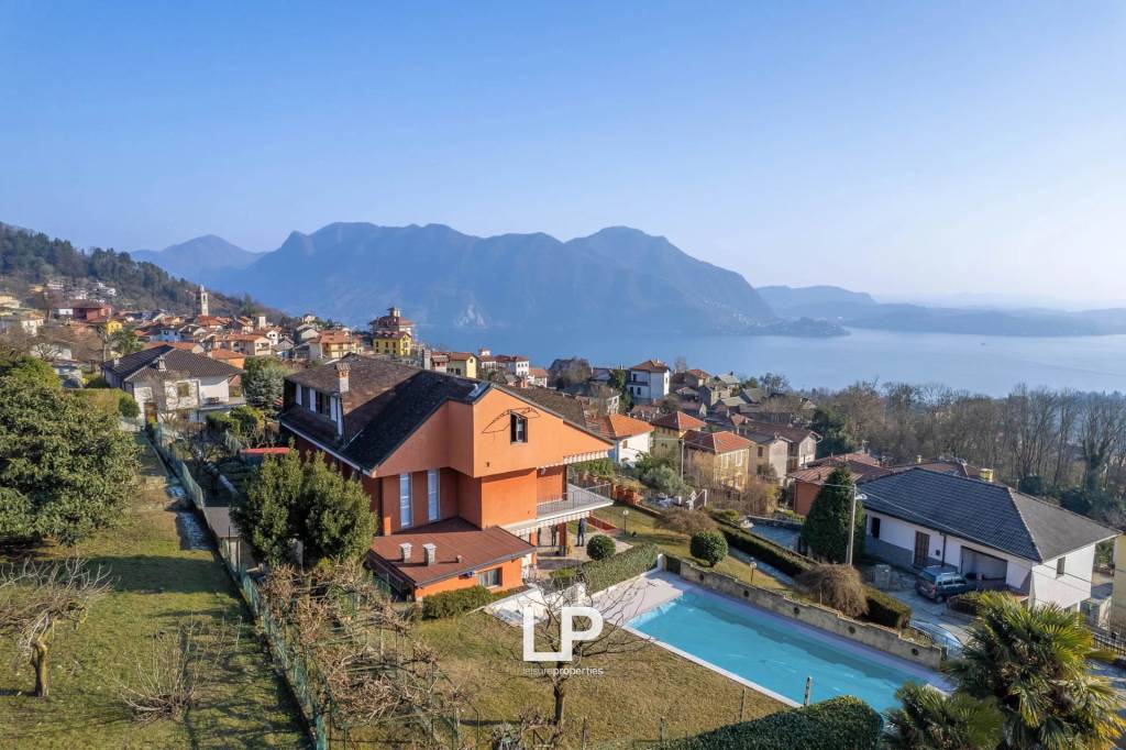 Villa in vendita ad Arizzano via Giulio Pastore,