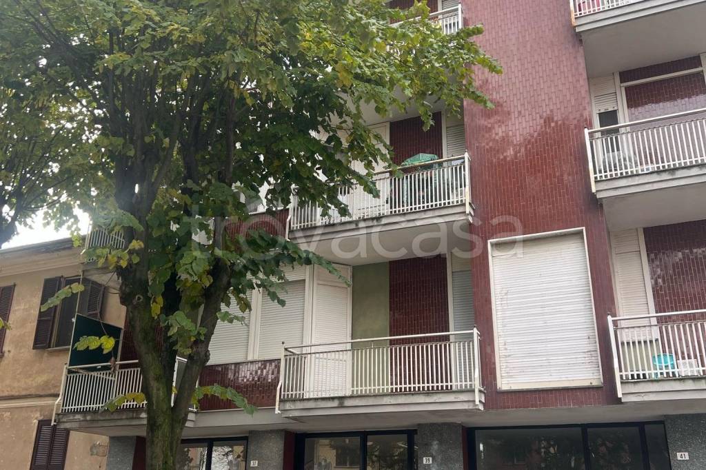 Appartamento in in vendita da privato a Sannazzaro de' Burgondi via Guglielmo Marconi, 43