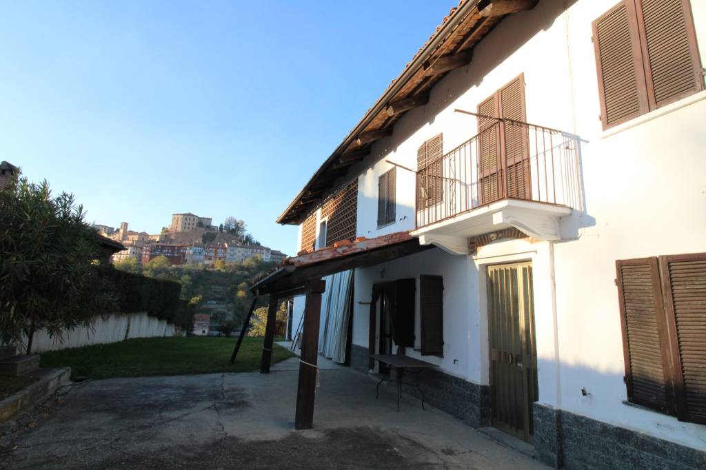 Casa Indipendente in vendita a Castellinaldo d'Alba via Magliano Alfieri