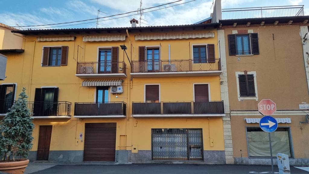 Appartamento in vendita a Gattinara corso Giuseppe Garibaldi, 88