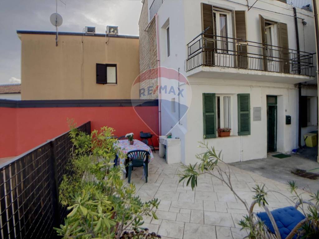 Casa Indipendente in vendita a Paglieta vico II Pozzarelli, 10