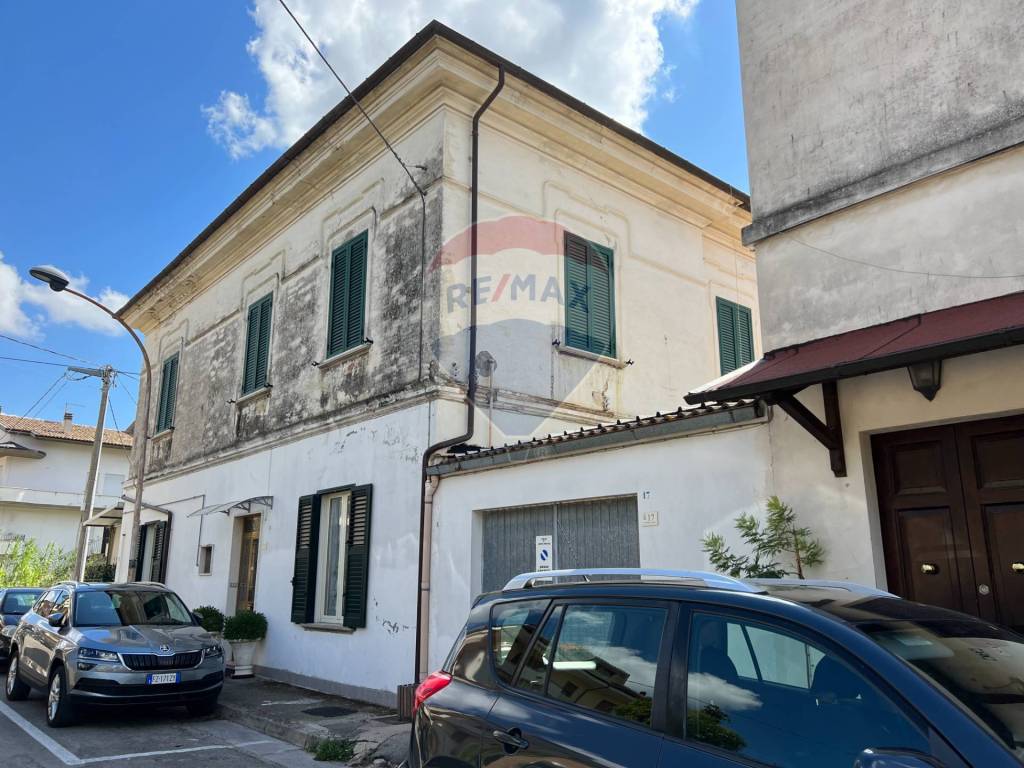 Appartamento in vendita a Loreto Aprutino vittorio Veneto, 61