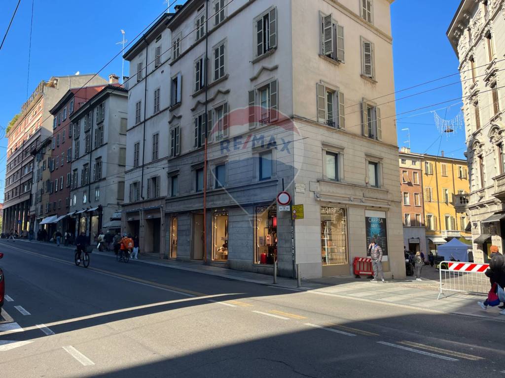 Appartamento in vendita a Parma via Giosue' Carducci, 2