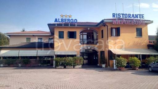 Hotel in vendita a Massanzago via Stradona