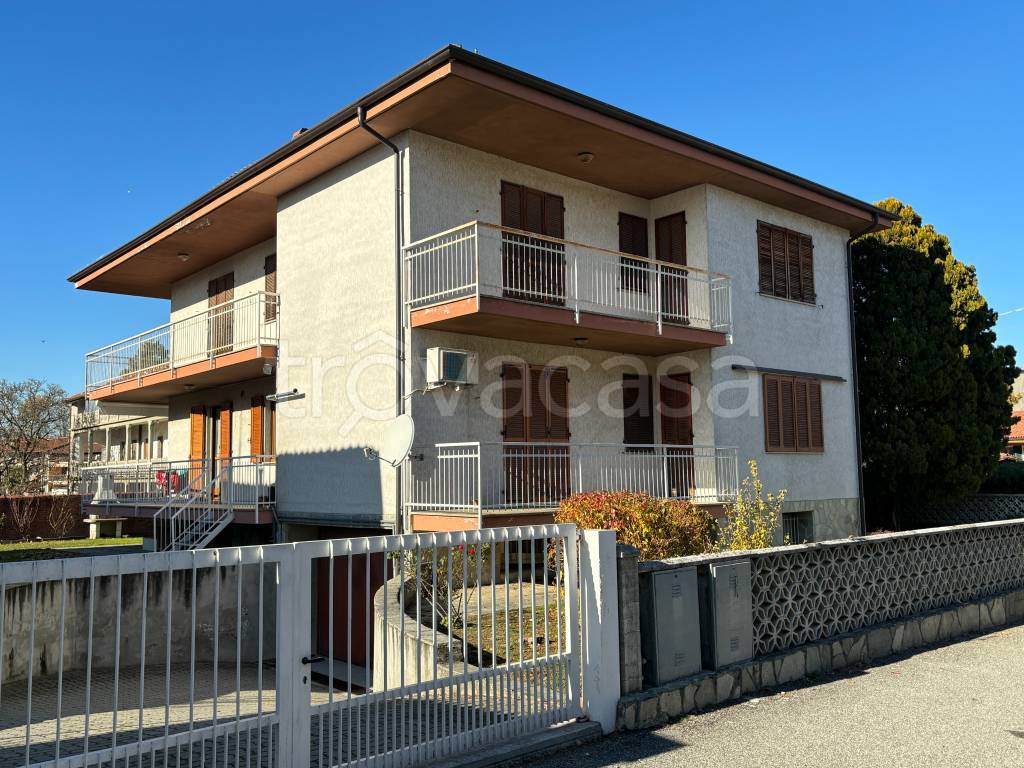 Appartamento in vendita a Romano Canavese via Prelle, 9