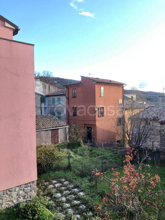 Appartamento in in vendita da privato a Castell'Azzara via Aldobrandeschi, 197