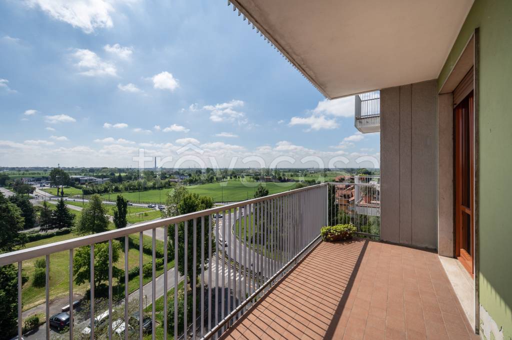 Appartamento in vendita a Inzago via Padana Superiore, 2