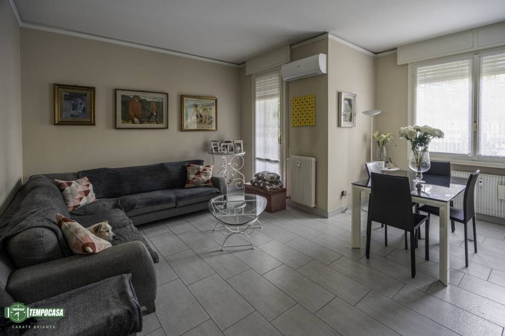 Appartamento in vendita a Verano Brianza via Alcide De Gasperi, 5