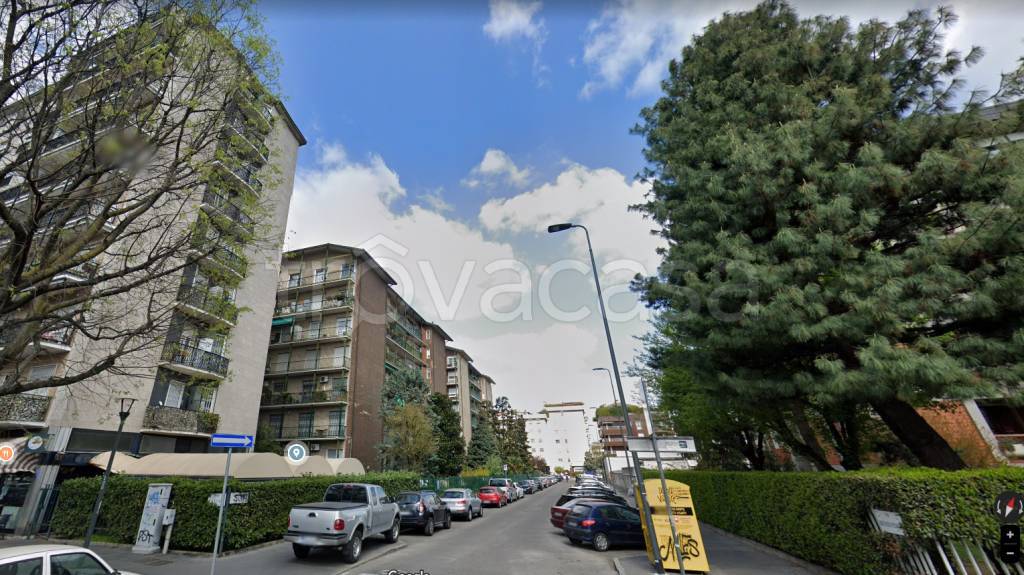 Appartamento in vendita a Milano viale Faenza