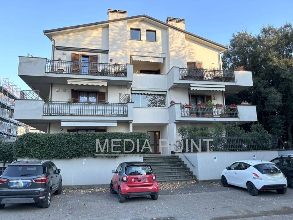 Appartamento in vendita a Viterbo viale Trieste, 119