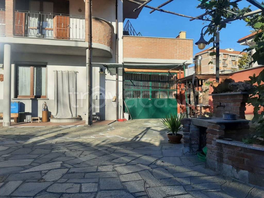 Villa in vendita a Nichelino via Giusti, 61