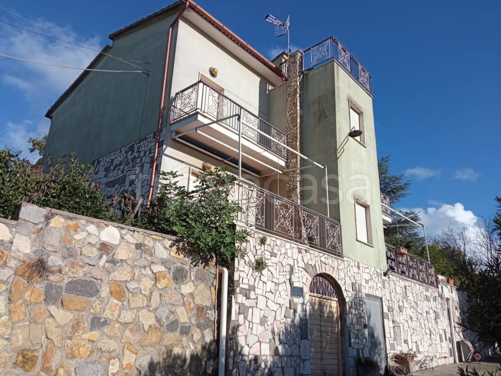 Villa in vendita a Vetralla