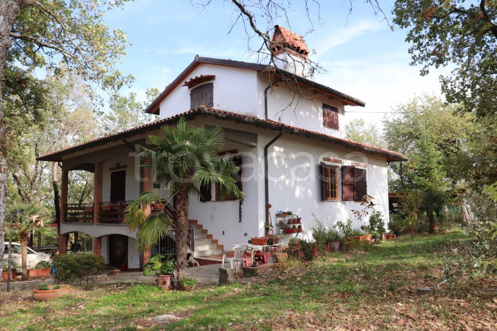 Villa in vendita a Civitella in Val di Chiana