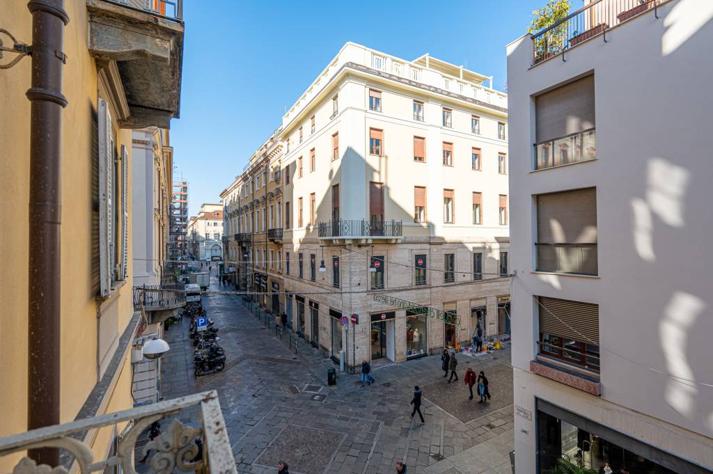 Appartamento in vendita a Torino via Giovanni Giolitti, 4