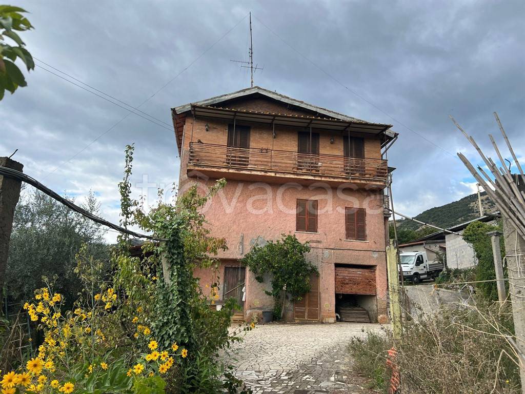 Appartamento in vendita a Rocca di Cave via Gorizia, 22
