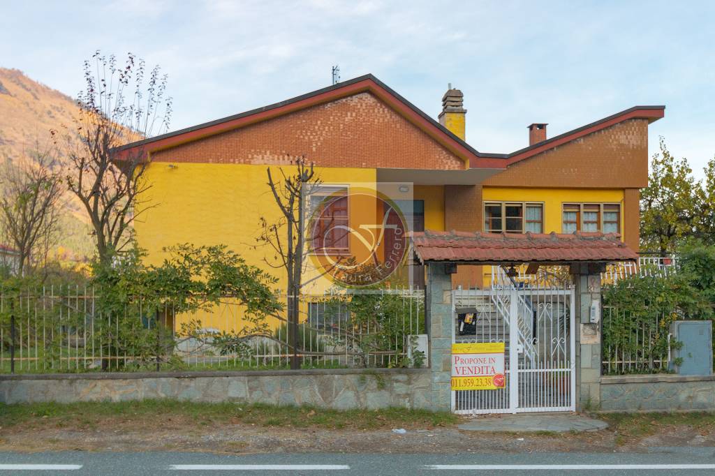 Villa in vendita a Val della Torre via Montelera, 83