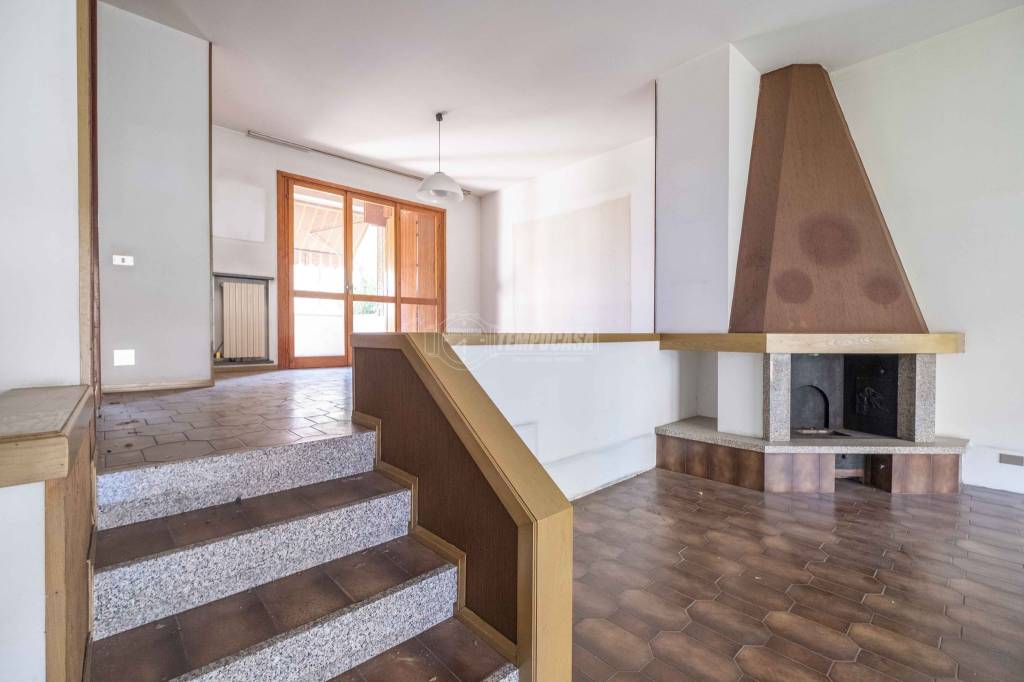 Villa a Schiera in vendita a Novara via Crespi