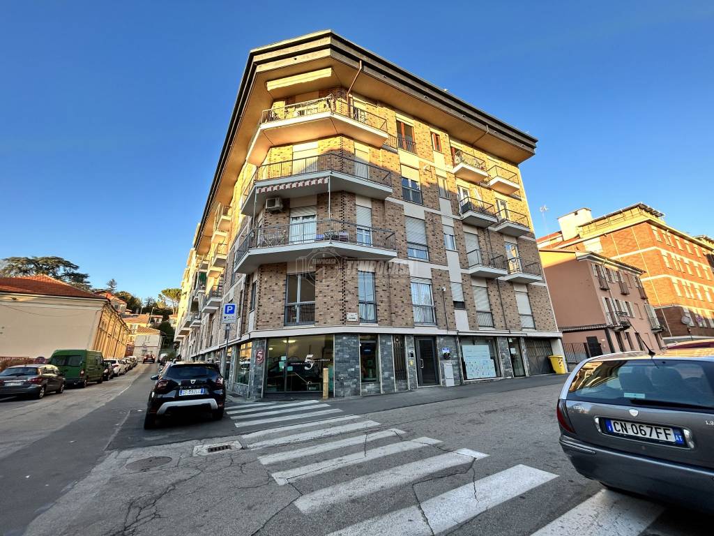 Appartamento in vendita ad Asti via Zangrandi 21